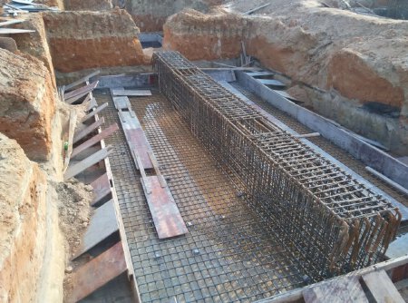 承接房屋建筑工程