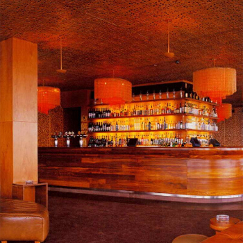 酒吧