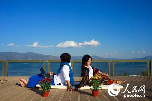 《两个人的大理》