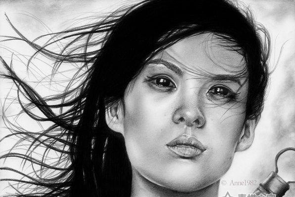 专业的人物素描欣赏