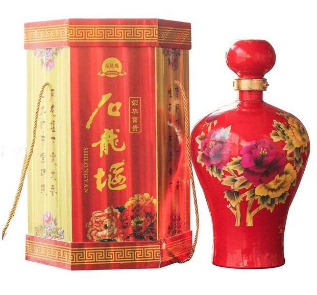 喝过许多种类的酒，你更喜欢哪种酒类包装设计？