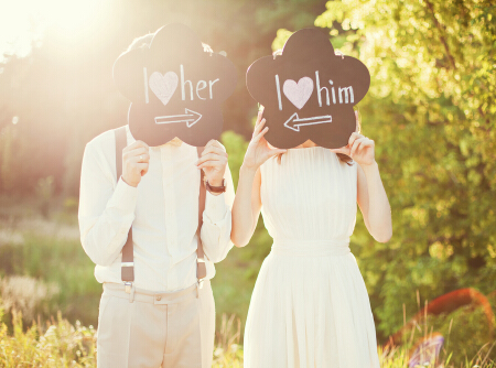 婚庆公司精修照片一张都要200块，这里修一修只需50元