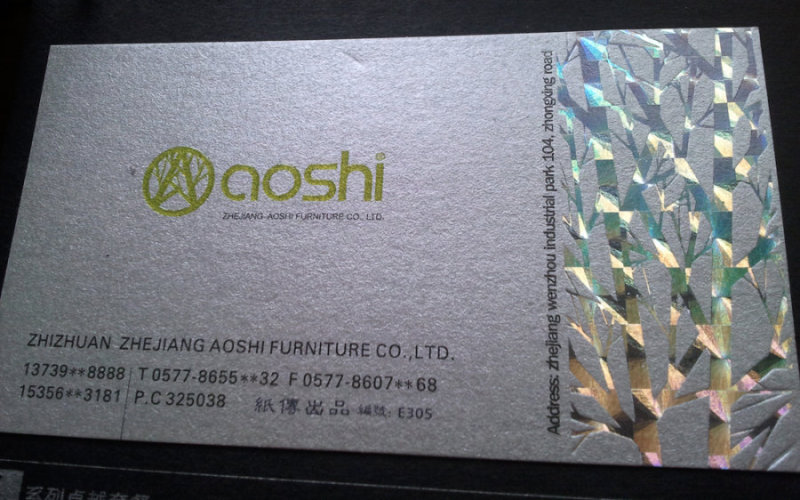 各款烫金在名片设计中的运用。