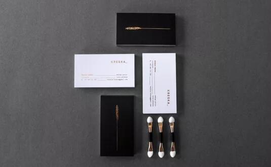 今年简约经典的化妆师名片案例欣赏