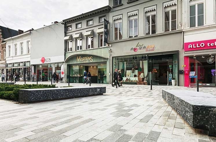 尼古拉城市中心的商业街景观设计欣赏