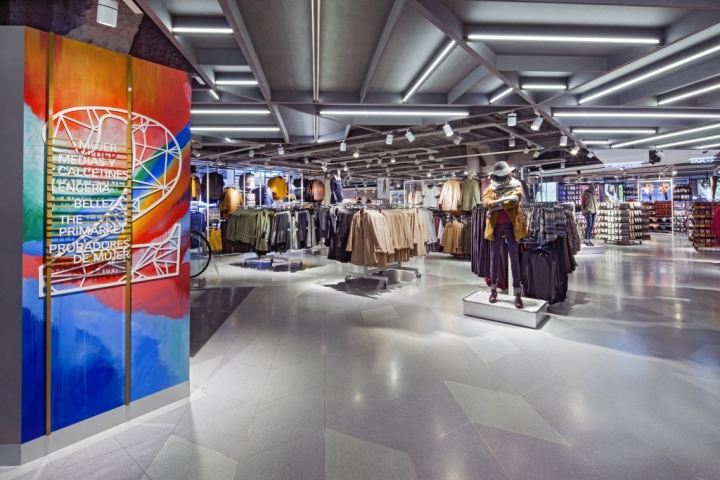 服装品牌Primark马德里旗舰店设计 服装品牌Primark马德里旗舰店专柜设计