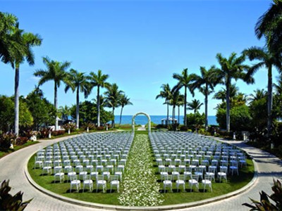 给喜欢户外婚礼的80后新人的草坪婚礼的策划方案