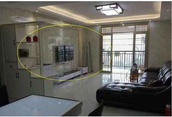 新房装修全屋贴满瓷砖，入住半个月，全家都想着搬走