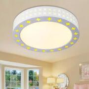 客厅装修不要再用吊灯了，现在都流行这样装