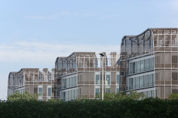 法国巴黎Les Dunes兴业银行建筑设计欣赏