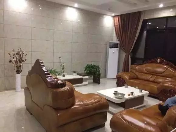 农村自建别墅,花了75万,大家看看效果如何?