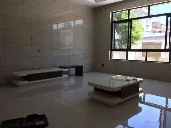 农村自建别墅,花了75万,大家看看效果如何?