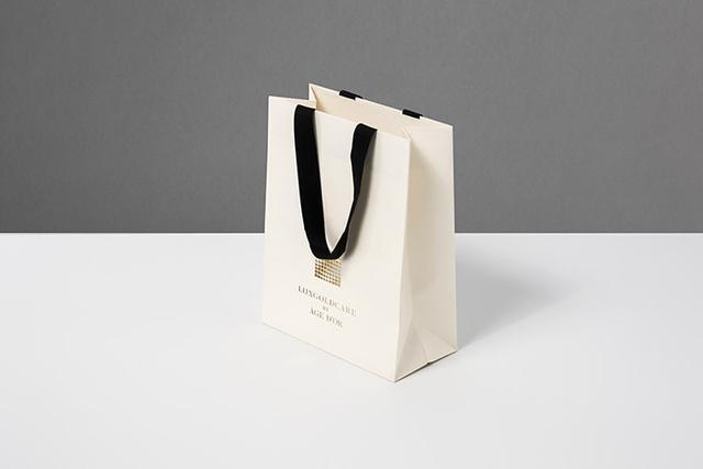 国际范十足的化妆品套盒设计包装设计