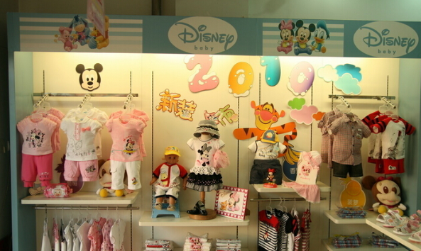 儿童服装店装饰室内效果图片