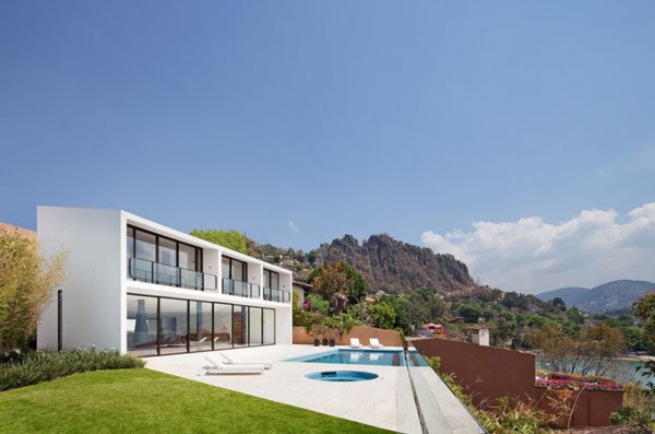 墨西哥Casa Cardenas山间别墅设计