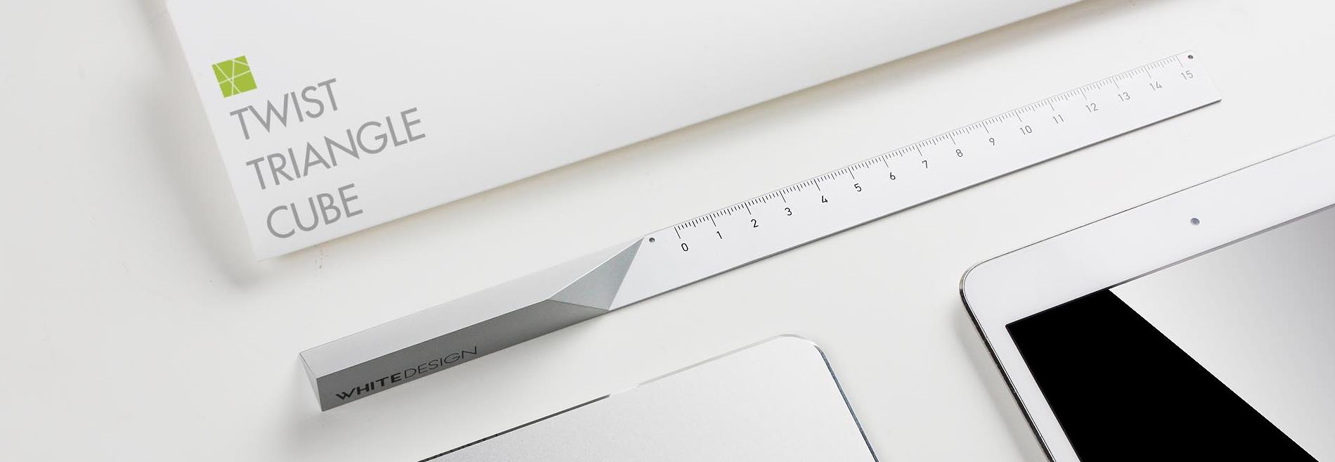 TWIST TRIANGLE CUBE 尺子