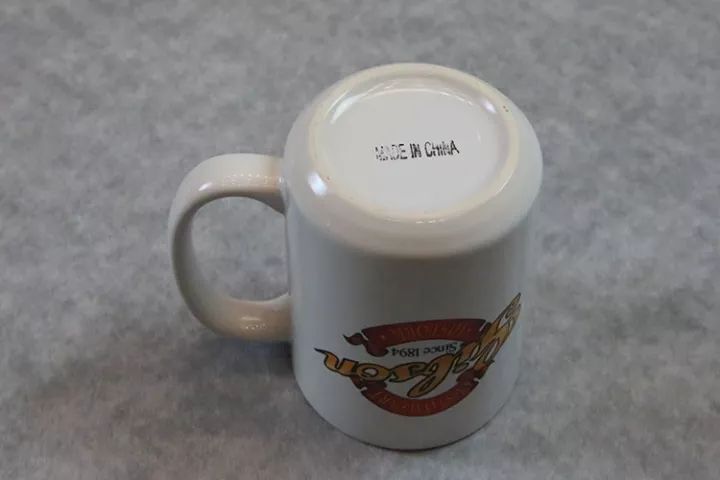 最后用Gibson马克杯来杯咖啡
