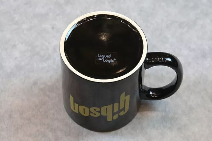 最后用Gibson马克杯来杯咖啡