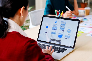 电视机背景墙效果图有哪些设计特点?电视机背景墙效果图如何打造?