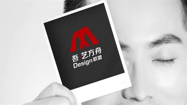 放弃高薪离职创业,他在一品威客网续写品牌设计的坚守故事