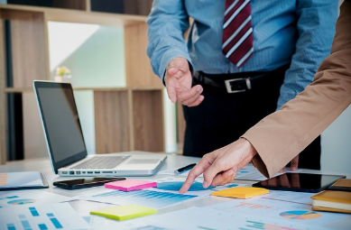 告别掏钥匙!汽车数字钥匙的“三巨头”,BLE、UWB和NFC到底有多香?