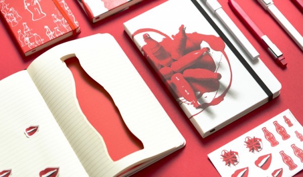 02.jpg Coca-Cola经典瓶身一世纪:传奇笔记本Moleskin
