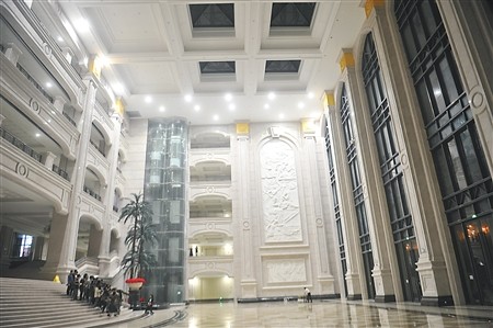 cqgx-2.jpg 宿舍似洋房 食堂像别墅 重庆高校建筑惊呆网友