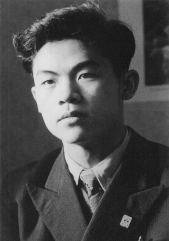 图片2.png 听清华美院余秉楠教授讲授中西文字体设计