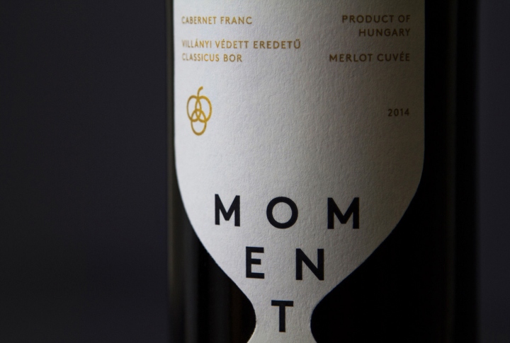 Momentán葡萄酒包装设计