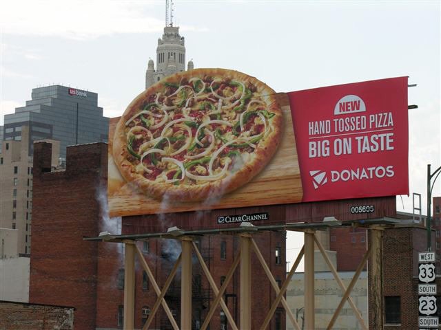 Donatos比萨户外创意广告 Donatos比萨户外创意广告