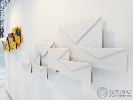 创意信封样式的书报杂志架