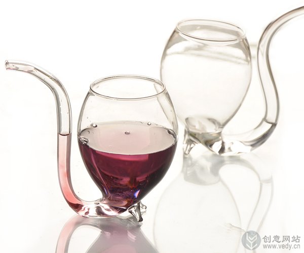 带吸管的创意玻璃杯