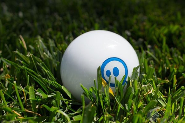 Sphero 球形机器人 球形滚动控制的智能机器人