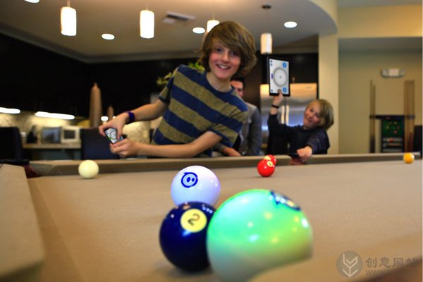 Sphero 球形机器人(四) 球形滚动控制的智能机器人