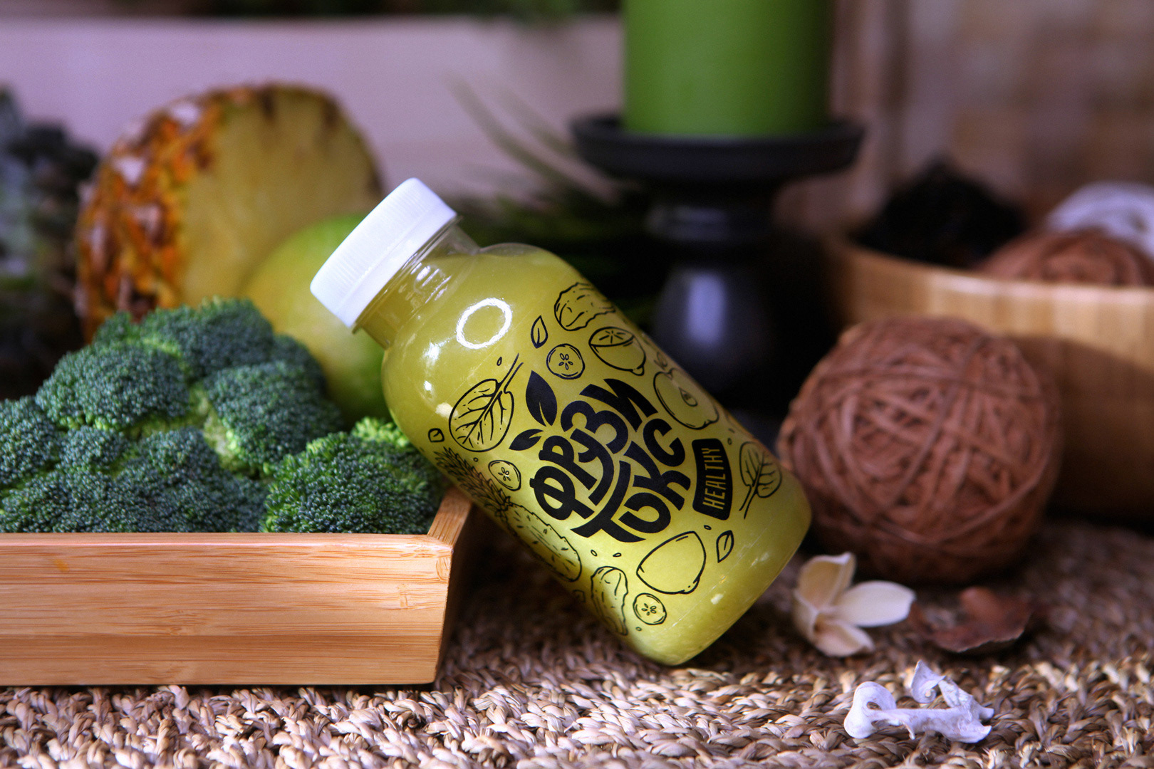 Smoothie Fruzitox果汁品牌和包装设计