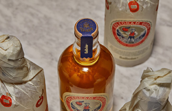 国外Balholm苹果酒复古风格包装设计欣赏