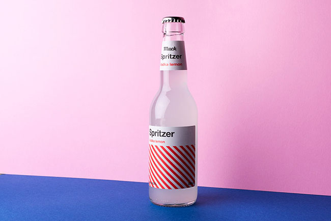 国外Spritzer柠檬伏特加瓶贴设计作品