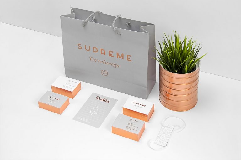 Supreme服装店品牌创意视觉形象设计欣赏